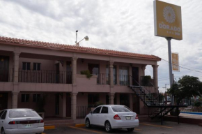 Гостиница El Dorado Inn  Лас Делисиас